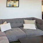 2 Bedroom Amazing In Apartamento